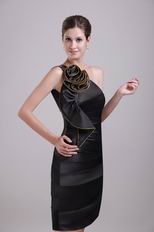 One-shoulder Black Sheath Short Prom Dress With Handmade Flower