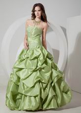 Spring Green Women In Prom Ball Gown Low Price