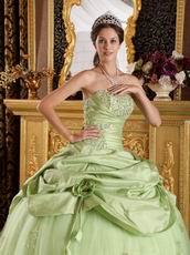 Yellow Green Cheap Quinceanera Gown With Handmade Flowers