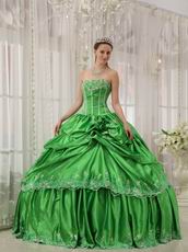 Inexpensive Spring Green Girls Dress To Quinceanera Party