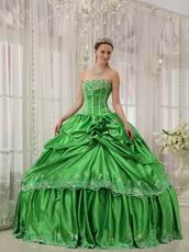 Inexpensive Spring Green Girls Dress To Quinceanera Party