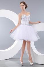 Luxury Sweetheart Crystals White Dresses For Sweet 16 Party