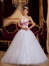 Beautiful Sweetheart White Organza Slim Quinceanera Dress