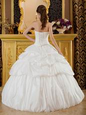 Sexy V-Shaped Strapless Skirt White Dress to Quinceanera