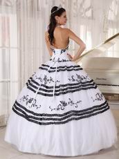 Sweetheart White Quinceanera Party Dress With Black Details