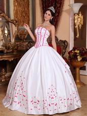 Strapless Basque Waist White Quinceanera Dress With Applique