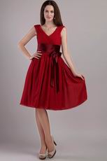 V-neck Knee-length Wine Red Chiffon Short Prom Dress With Sash