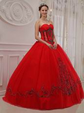 Trimed Dark Red Sweetheart A-line Quinceanera Outfits