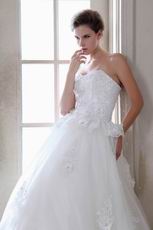 Beautiful Sweetheart Appliqued Edge White Wedding Dress Online