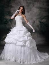 Modest Ball Gown Western Puffy Wedding Dress With Lace