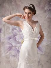 Modest V-neck Applique Lace Wedding Dress Manufacturer