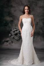 Simple Column Sweetheart Woman In Lace Wedding Dress Slender