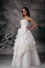 Romantic A-line Floor-length Wedding Dress With Bowknot