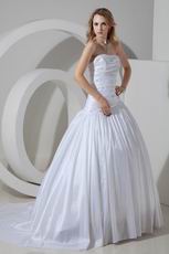 Inexpensive Strapless Cathedral Train Ivory Taffeta Puffy Wedding Dresses