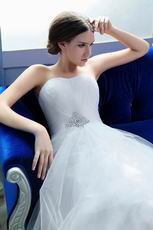 Simple Sweetheart Chapel White Net Wedding Dress With Crystals