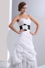 Modest Sweetheart Ruched Black Flower Belt Bubble Wedding Gown