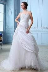 Sweet Heart Style Appliqued Chapel Train Wedding Dress Factory