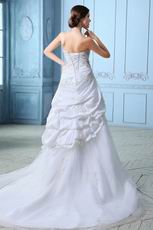 Sweet Heart Style Appliqued Chapel Train Wedding Dress Factory