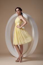 One Shoulder Knee-length Daffodil Chiffon Bridesmaid Dress