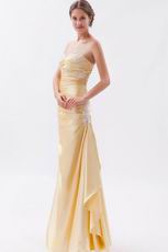 Slim Sweetheart Daffodil La Femme Prom Dresses Gowns With Applique