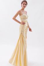 Slim Sweetheart Daffodil La Femme Prom Dresses Gowns With Applique