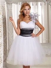 Flouncing One Shoulder Multilayer Tulle Graduation Dress White and Black