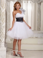 Flouncing One Shoulder Multilayer Tulle Graduation Dress White and Black