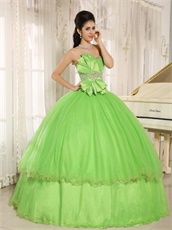 Pretty Spring Green Cakes Puffy Gown For Quinceanera Girl Wear