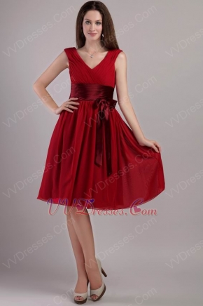 V-neck Knee-length Wine Red Chiffon Short Prom Dress With Sash