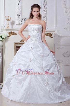 Affordable Strapless Bubble Skirt Ivory Wedding Dress With Embroidery