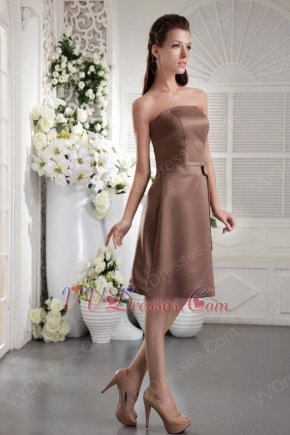 Strapless Knee-length Chocolate Bowknot Bridesmaid Dress