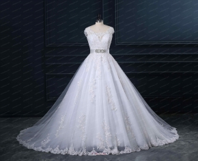 Puffy Appliques Design Train Wedding Bride Dress With Lace Border