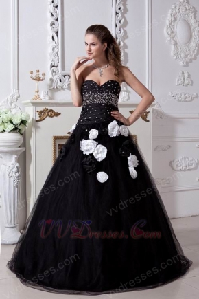 Sweetheart Balck Evening Gown With White Flowers Decorate