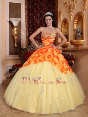 Light Yellow Quinceanera Gowns Dresses With Printed Flower Fabric