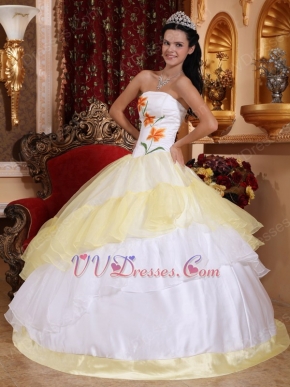 White Embroideried Flower Lovely Quinceanera Dress Gowns