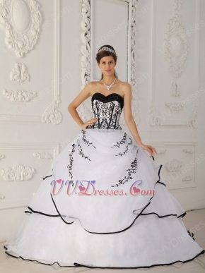 Cute Sweetheart White Quinceanera Gown With Black Embroidery