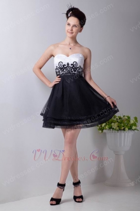 Side Zip A-line Black Sweet 16 Prom Dresses With Applique