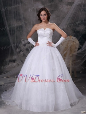 V Shaped Strapless Organza Embrioderied Wedding Dress Low Price