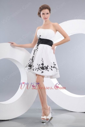 Strapless Lovely Homecoming Dresses With Black Applique