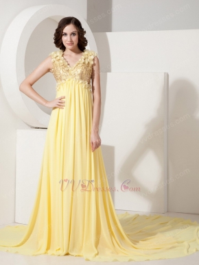 Light Yellow V-neck Sequin Prom Dress With Handmade Flowers