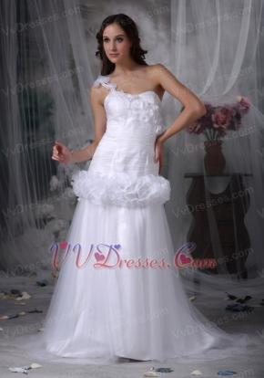 One Shoulder Pretty Wedding Dress Decorated With Flowers Low Price