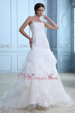 Elegant Sleeveless Appliqued Ivory Organza Wedding Dress Shop