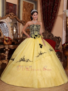 Yellow Embroidery Quinceanera Gown With Handmade Flowers