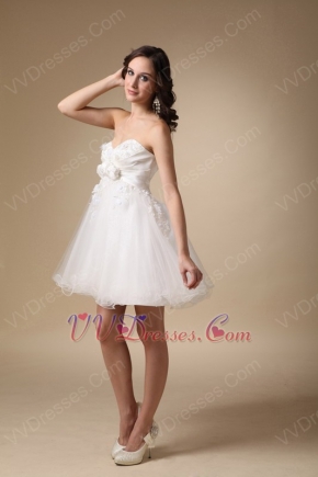 Cute White Sweet Sixteen Party Girls Dress With Applique