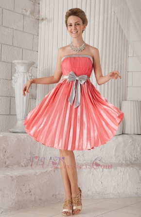 Strapless Knee-length Watermelon Prom Dress With Bowknot