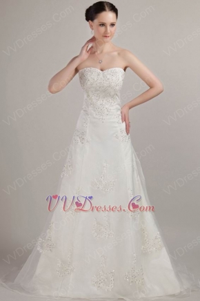 Classical Strapless Embroidery A-line Tulle Wedding Dresses