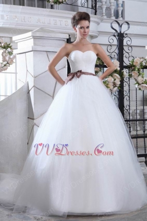 Pretty Sweetheart Ball Gown With Brown Belt Wedding Dress For Sell