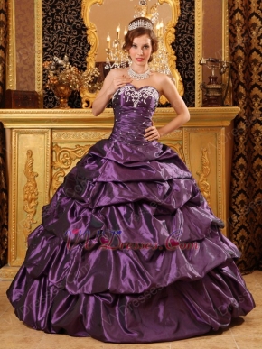 Purple Taffeta Sweetheart Quinceanera Dress With Applique