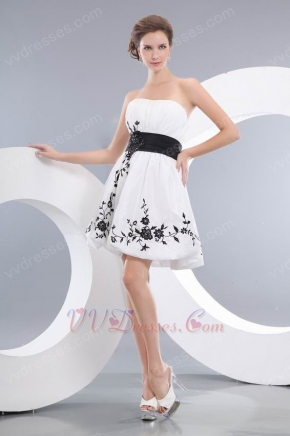 Lovely Strapless Embroidery White Short Prom Dress With Black Details