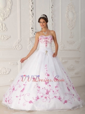 Elegant Quinceanera Dress With Bowknot Emberllish